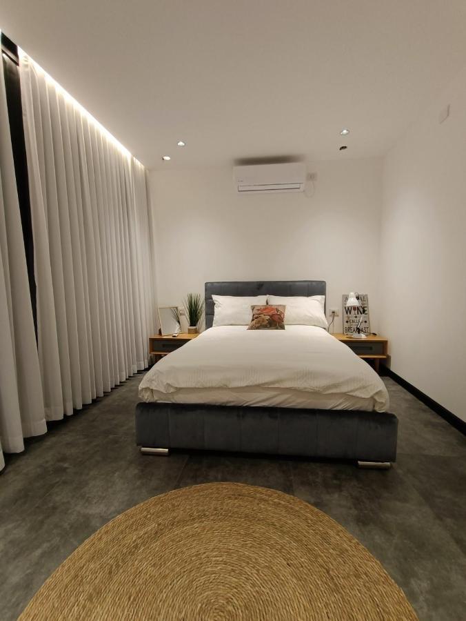 Luxury Aparment 5 Room 2 Minutes From The Beach Bat Yam Bagian luar foto