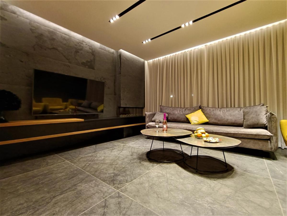 Luxury Aparment 5 Room 2 Minutes From The Beach Bat Yam Bagian luar foto