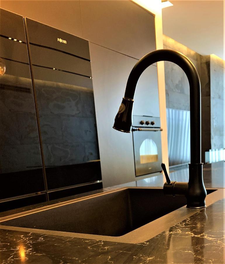 Luxury Aparment 5 Room 2 Minutes From The Beach Bat Yam Bagian luar foto