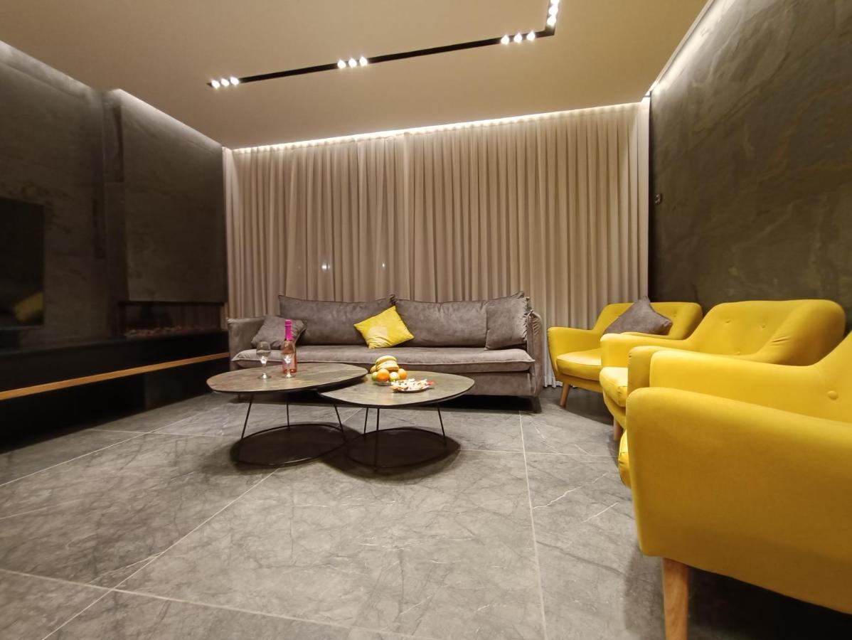 Luxury Aparment 5 Room 2 Minutes From The Beach Bat Yam Bagian luar foto